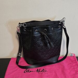 GLAM-AHOLIC Medium Matte Black Bucket Bag